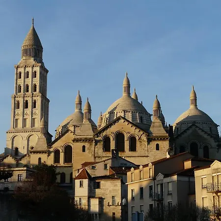 Brit Confort Ampaline Perigueux Est 3*